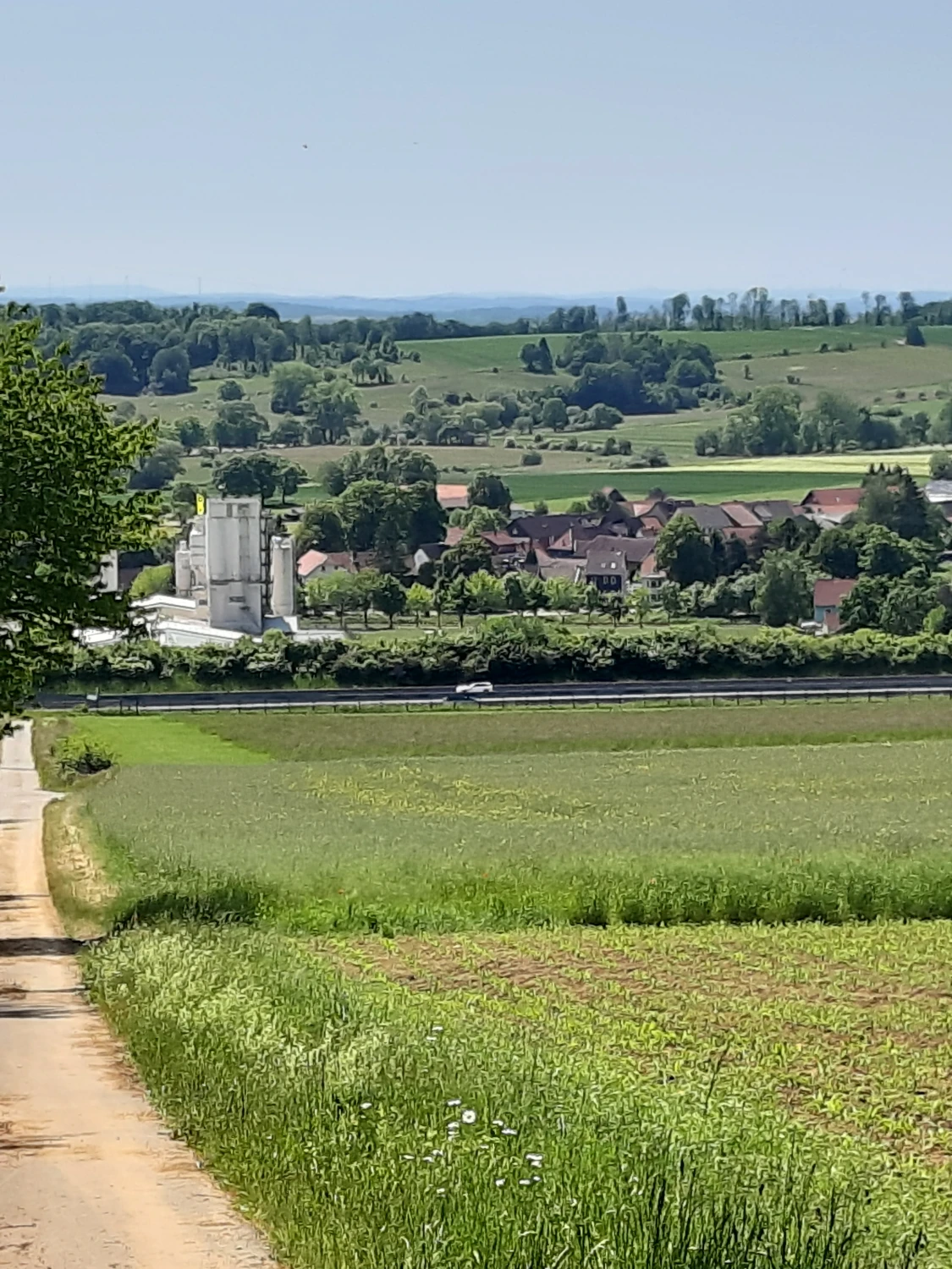 GRUPPENHAUS Außenbereich Landfeld